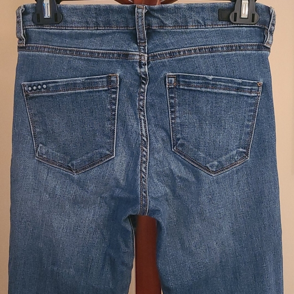 [BlankNYC] Midrise Skinny Jeans - Picture 8 of 12